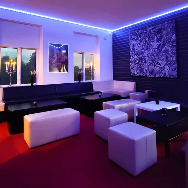 5-Lounge2